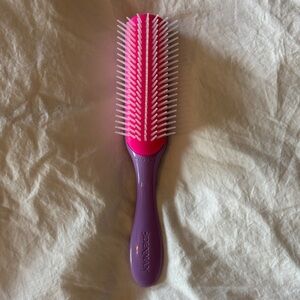 Denman Brush